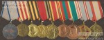 Пример ношения медали «За оборону Москвы» с другими наградами на общей колодке