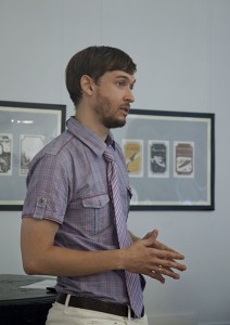 Михаил Михайлович Тренихин презентует свою выставку «Книга и фарфор: графика Михаила Тренихина»